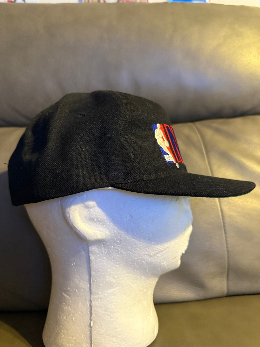 Vintage 90’s NBA Black Snapback Hat with Red & Blue Embroidery - Picture 2 of 7